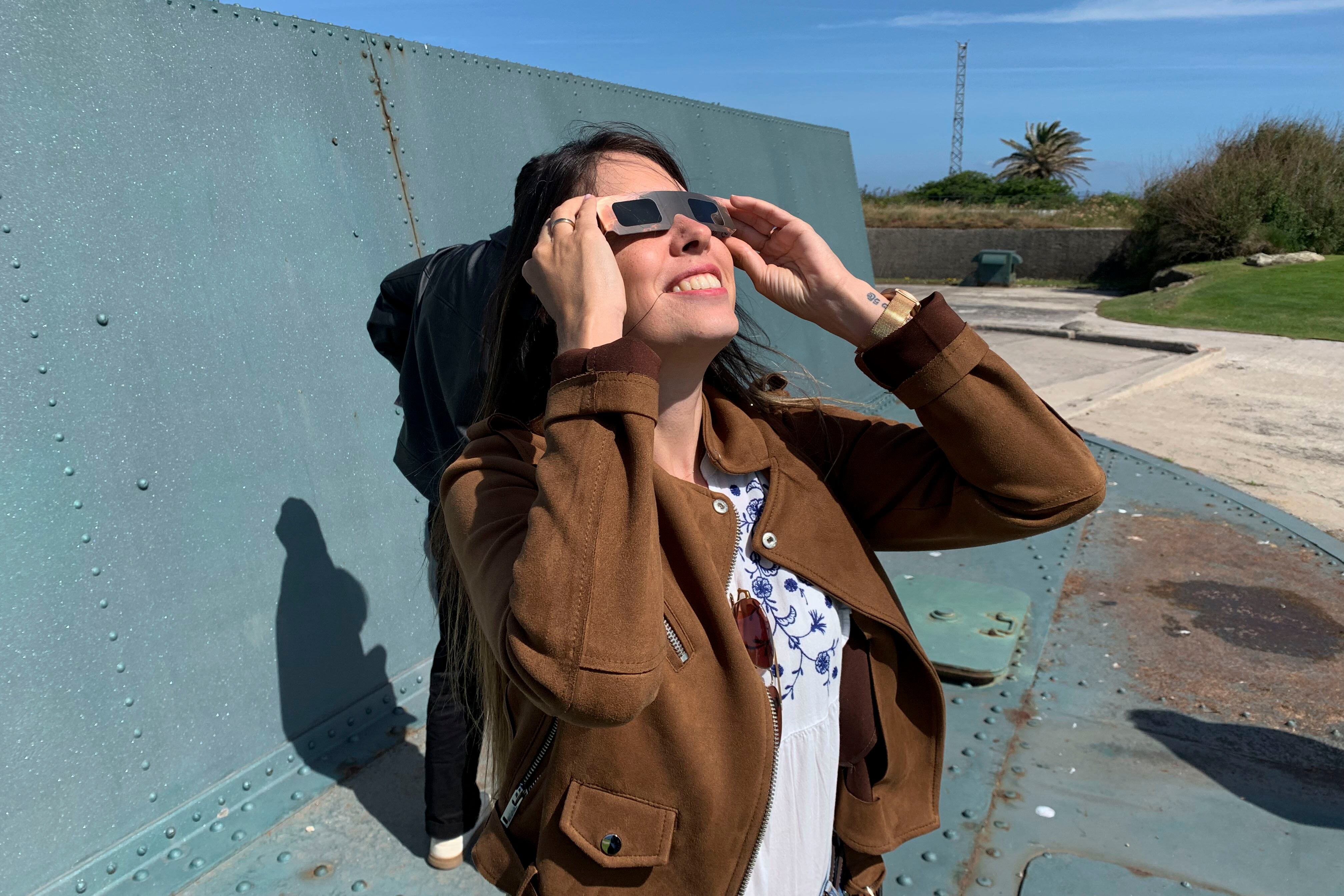 Imagen de la cobertura de: Claves para ver el eclipse solar total y proteger la vista