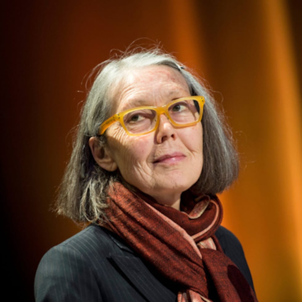 La poeta canadiense Anne Carson, de 76 años, nació en Toronto y reside en Islandia.