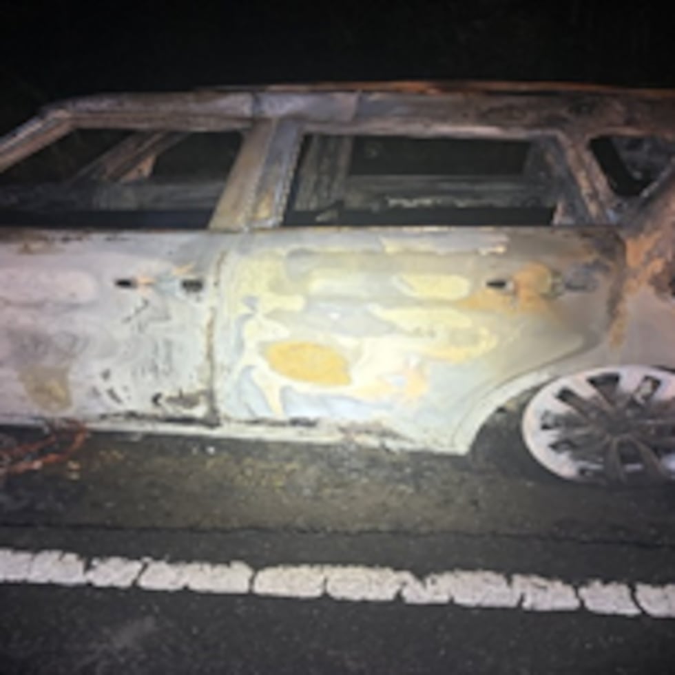 El vehículo, que fue consumido por las llamas en Morovis, había sido robado en el área de Santurce, confirmó la Policía.