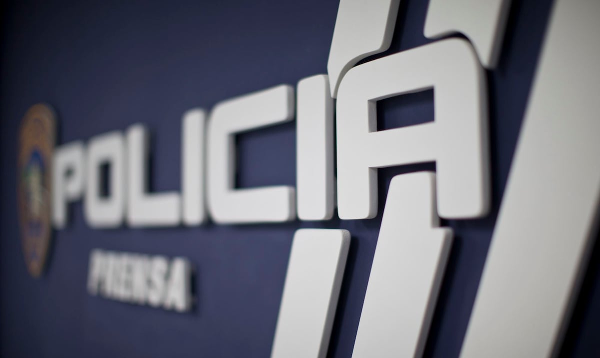 En condición de cuidado conductora que impactó verja de una residencia en Aibonito