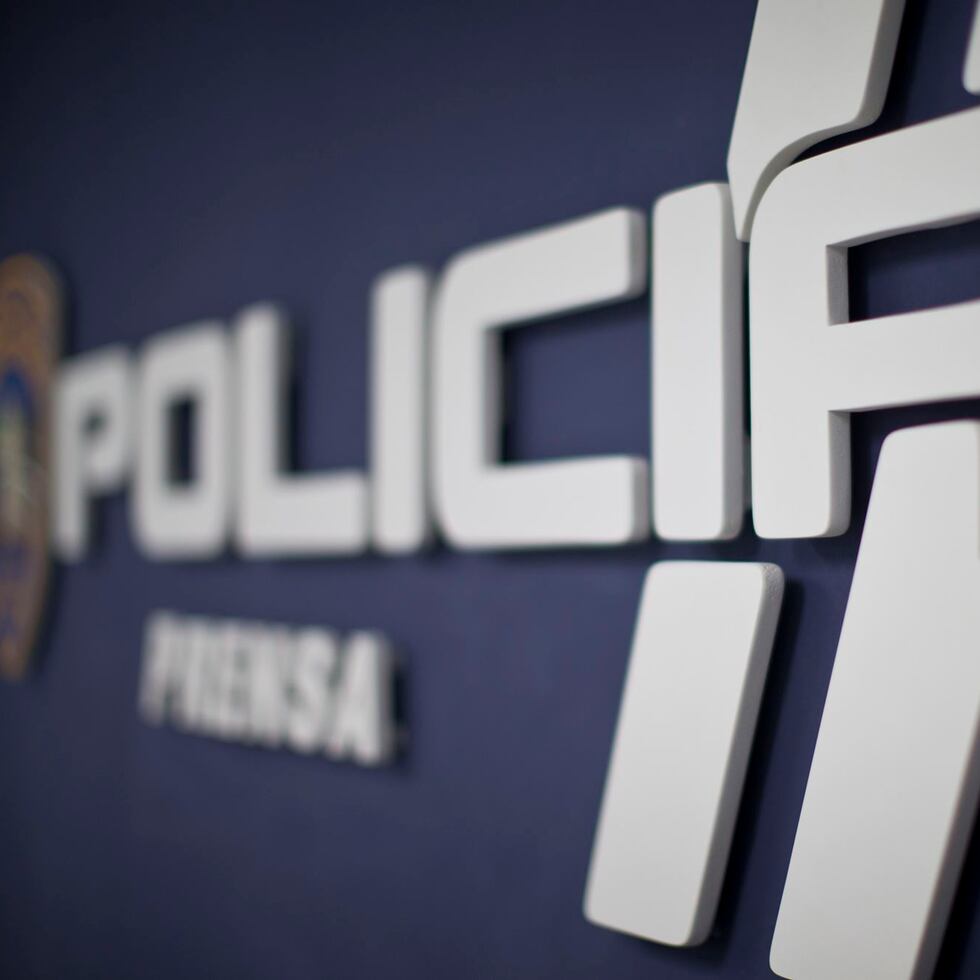 Personal del CIC de Aguadilla se encuentra en la escena.