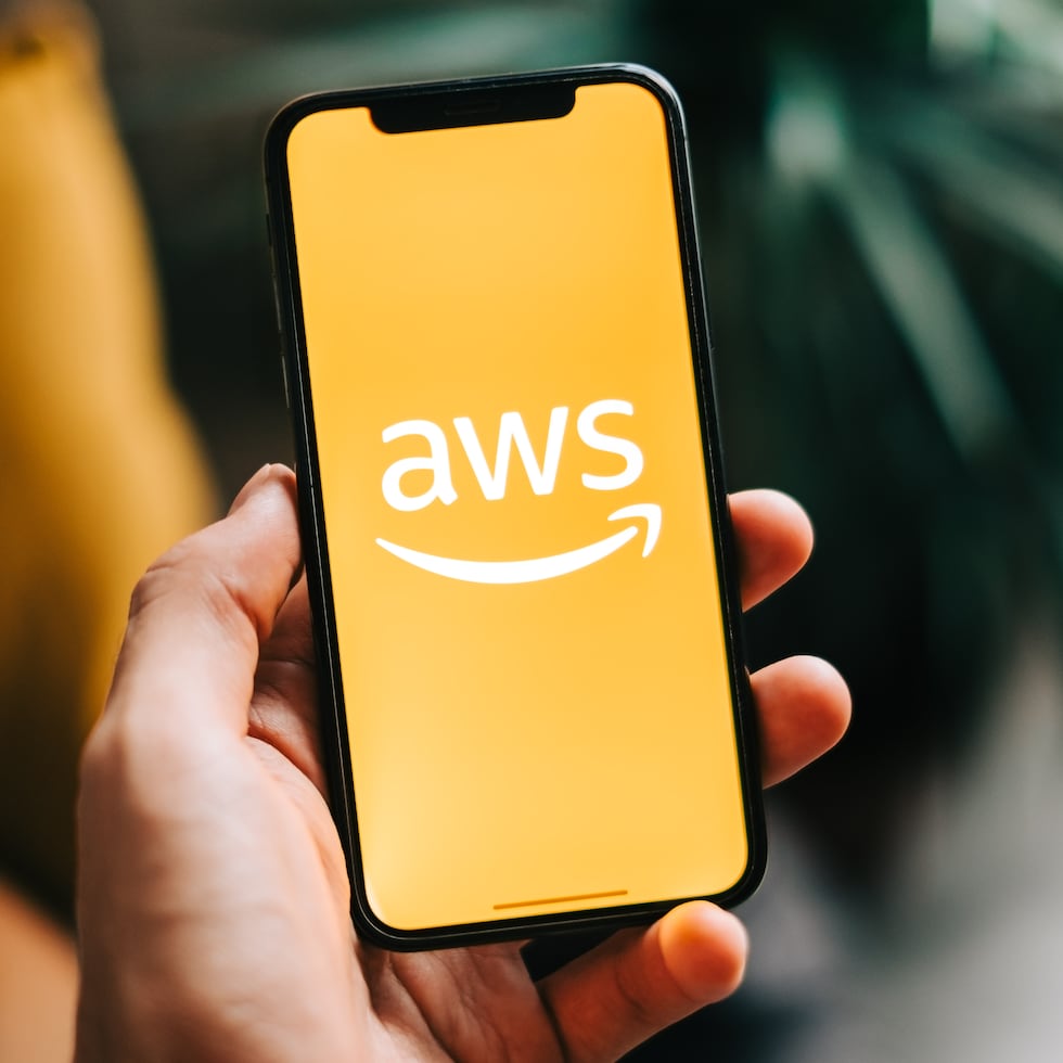Los errores reportados han tenido lugar en las instalaciones de AWS de Virginia, uno de los centros de datos más grandes y antiguos de esta compañía, según ha confirmado AWS.