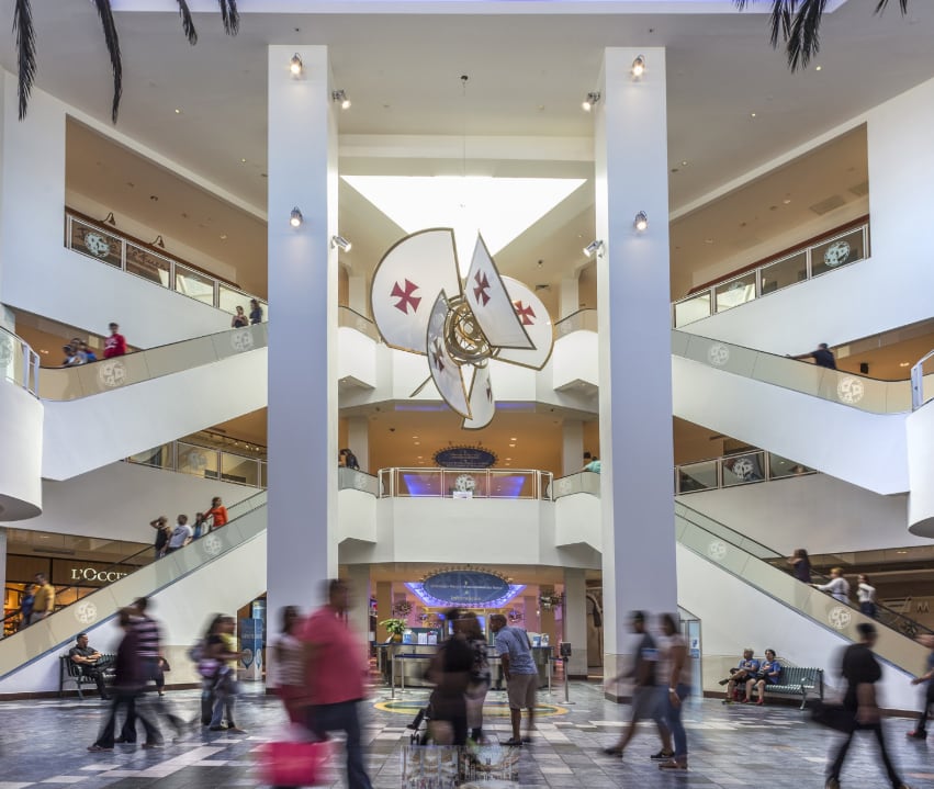 Imagen de la cobertura de: Dueños de Plaza Las Américas compran otro centro comercial