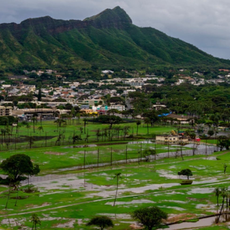 Por el momento, no se ha informado de ninguna muerte, dijo el domingo por la tarde Molly Pierce, portavoz del Departamento de Gestión de Emergencias de Oahu.