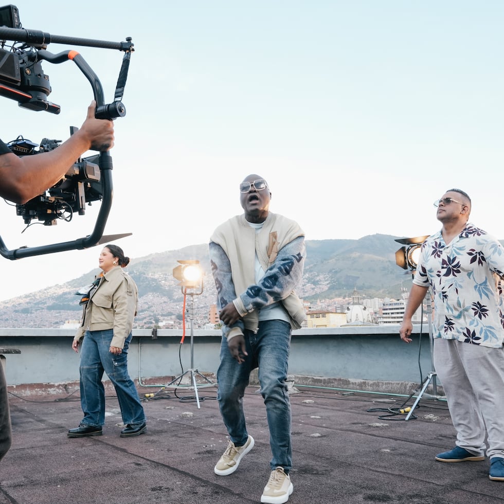 Rubén Cedeño y O.G. Black en la grabación del sencillo 'Enséñame'.