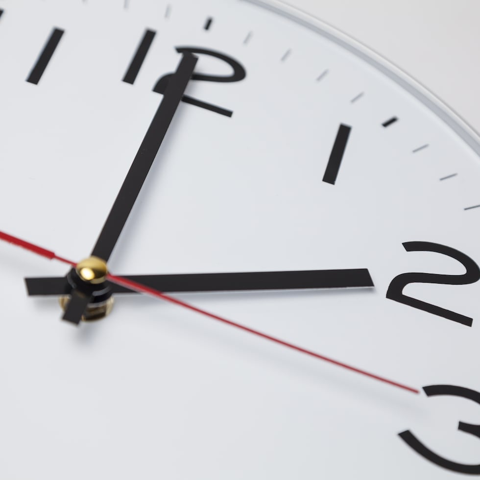 El cambio de hora regirá hasta el 6 de noviembre.