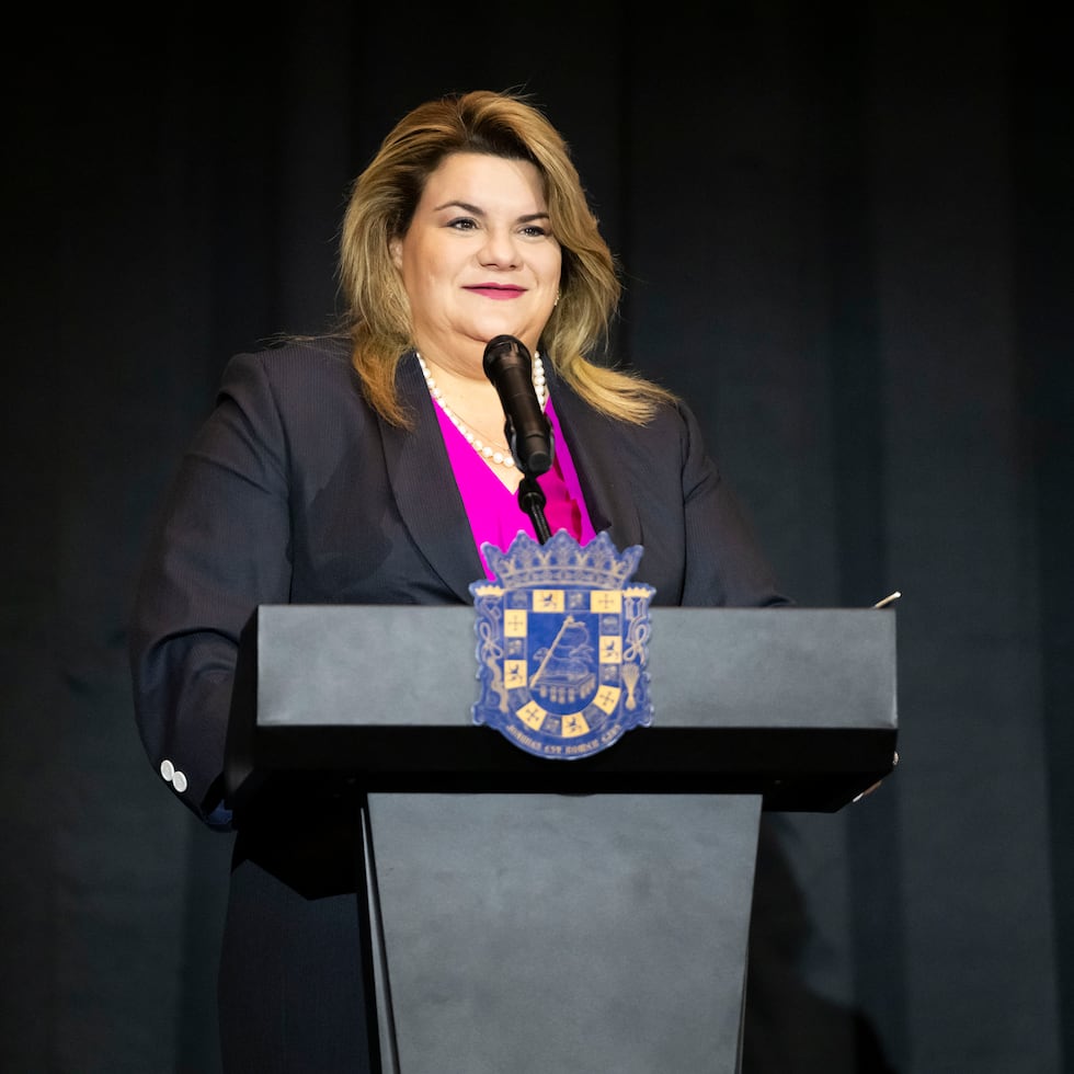 La gobernadora Jenniffer González recibirá un reintegro de $2,066 por su planilla estatal y $1,700 de la federal.