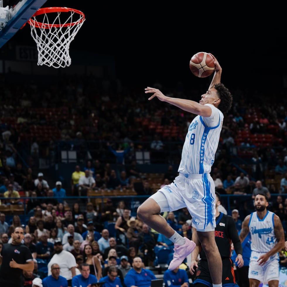 Jaylin Galloway sumó 16 tantos en la victoria de los Vaqueros.