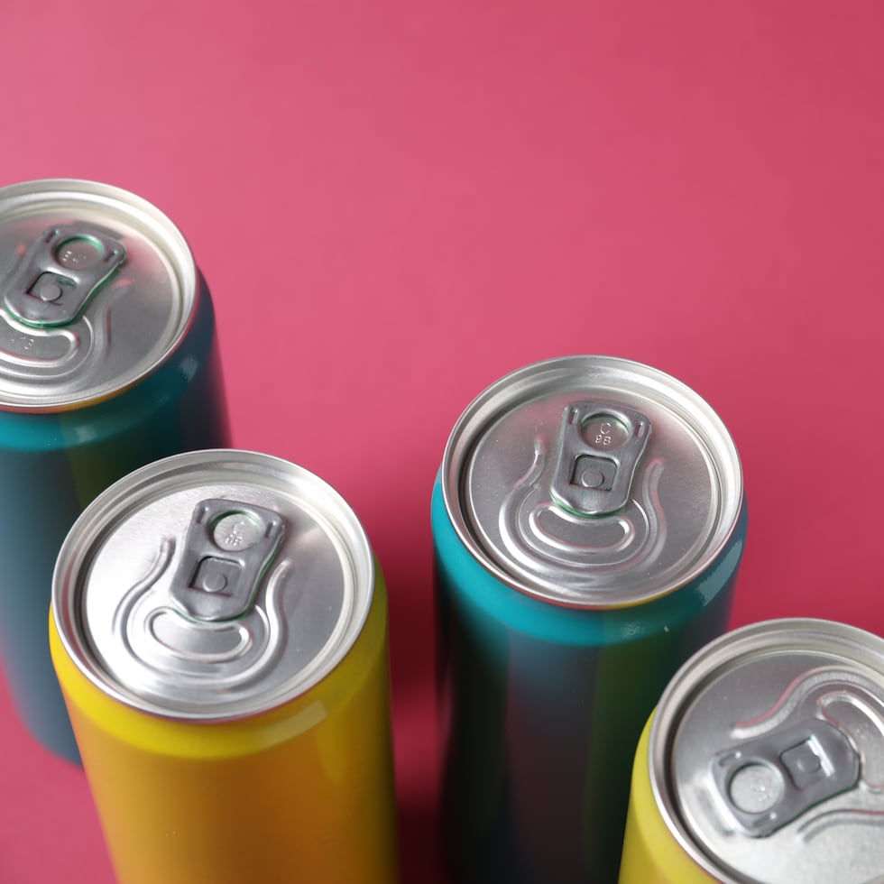 Las bebidas energizantes son nocivas para niños y adolescentes.