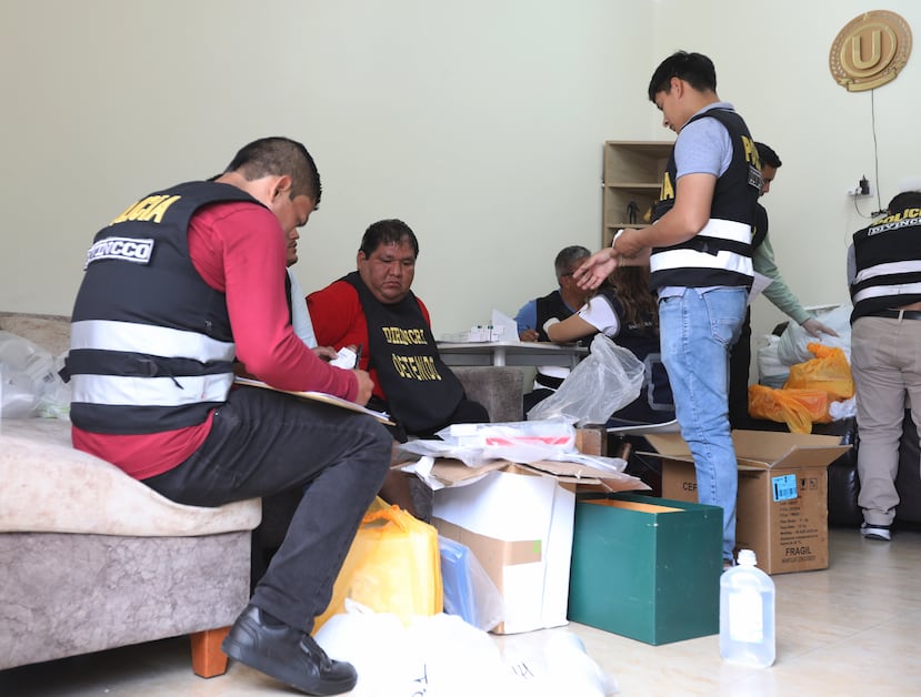 Dos hermanos fueron detenidos en enero de 2025 en el distrito peruano de Breña. Se dedicaban a falsificar recetas médicas, tráfico de medicamentos y drogas (fentanilo).