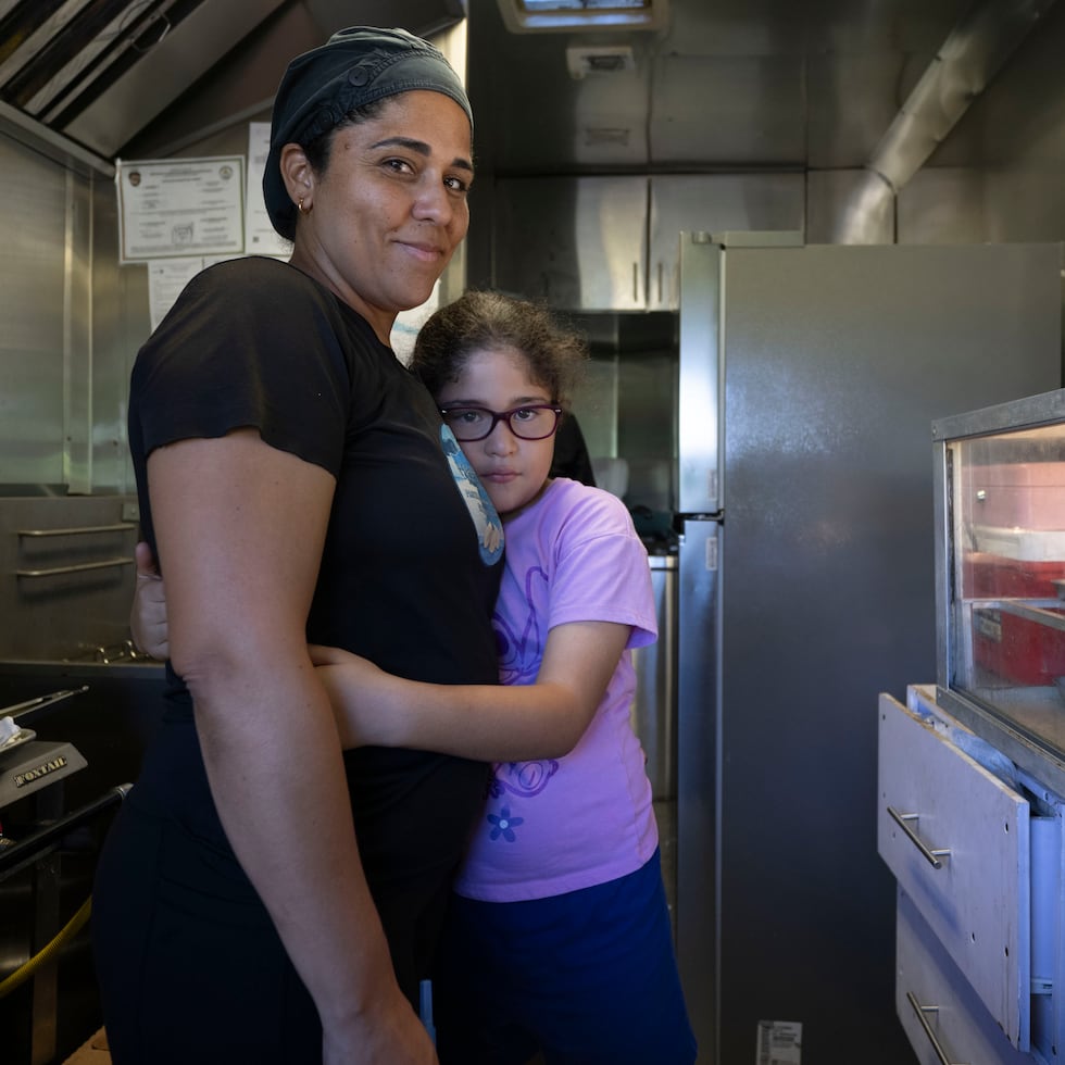 Xiomara Ayala, nacida y criada en Vieques, piensa, al igual que otros compueblanos, que la Marina nunca abandonó la isla municipio y solo cedió las tierras que ocupaban a otro ente federal en espera de regresar.