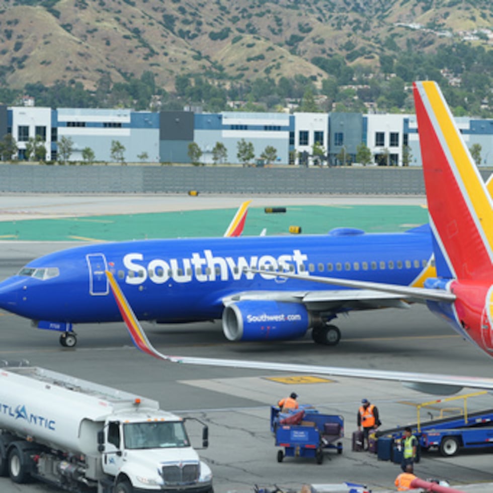 El año pasado, un avión de American Airlines colisionó con un helicóptero Black Hawk del ejército cerca de Washington, matando a las 67 personas que iban a bordo de ambos aparatos.