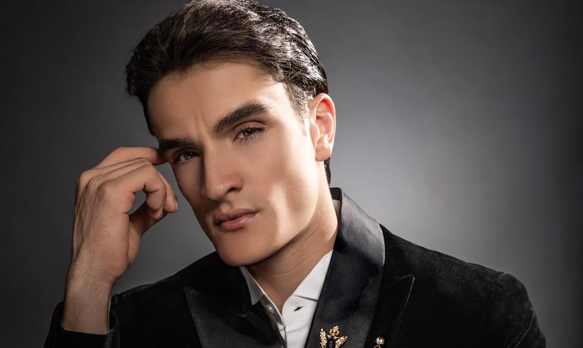Jomar Rosa viaja a Tailandia para representar a Puerto Rico en Mister International 2026