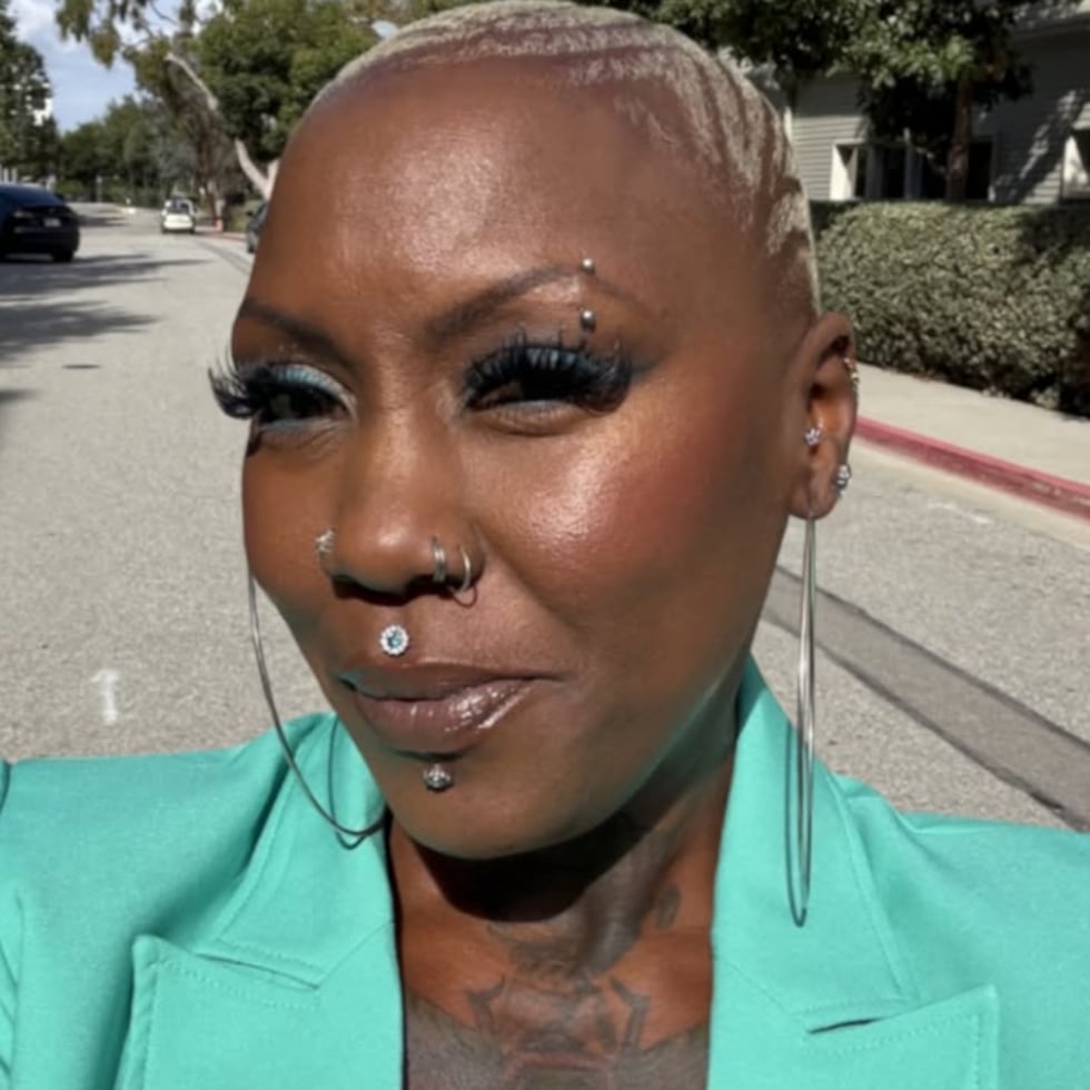 Se desconoce la causa de la muerte de Shirley Raines.