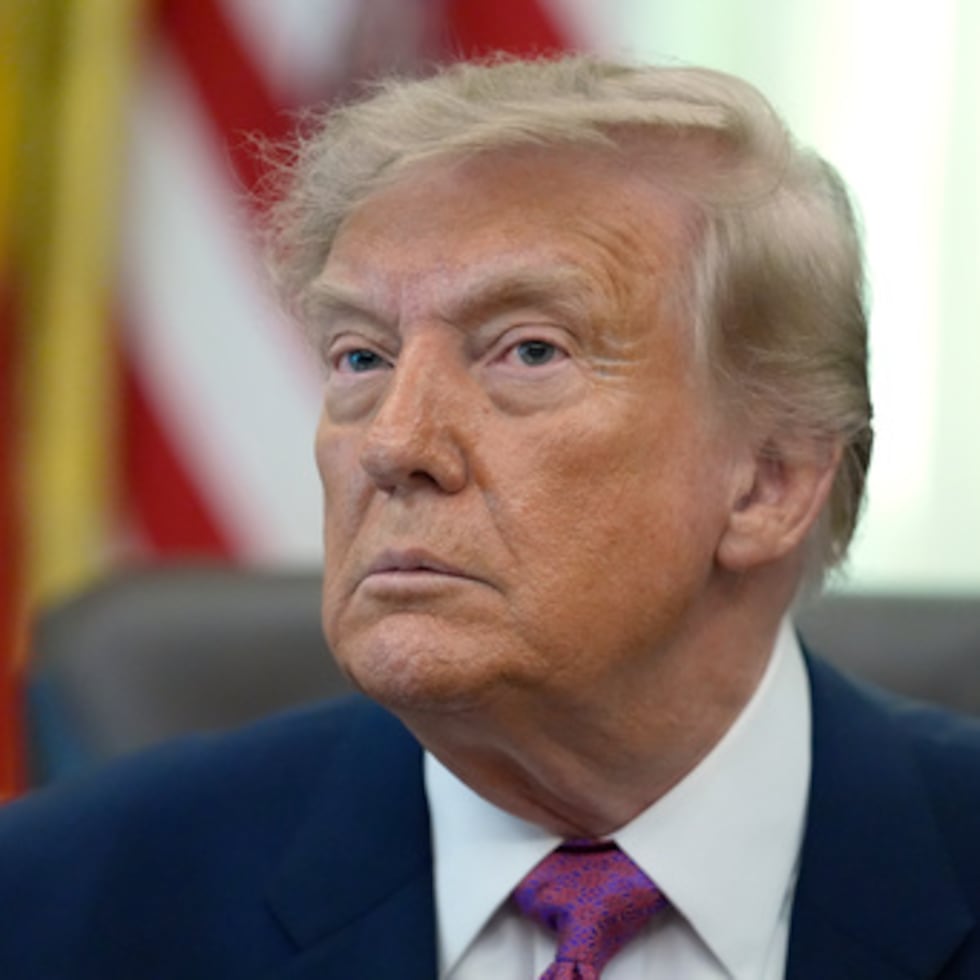According to the analysis presented by Birling Capital, the imposition of commercial tariffs ultimately has an impact on consumers.