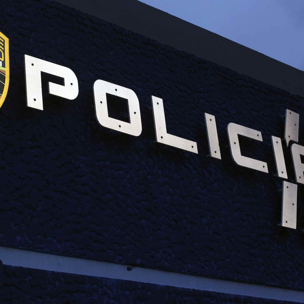 La División de Robos, Extorsiones, Propiedad, Agresiones y Personas Desaparecidas del Cuerpo de Investigaciones Criminales (CIC) de Humacao investiga los hechos.