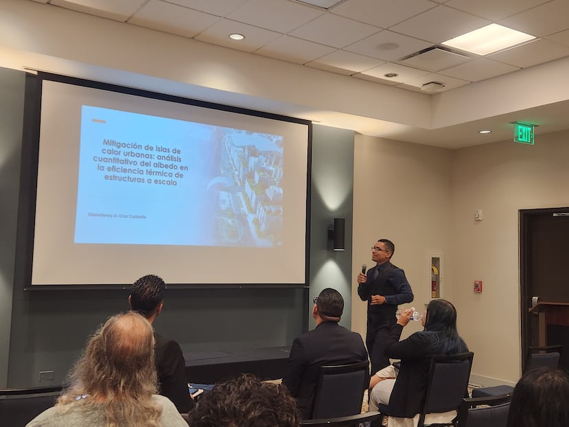 En el Foro Internacional Ciencia en Puerto Rico, cada participante hizo una presentación de ocho minutos sobre su proyecto, ante un público compuesto por padres, maestros, jóvenes y jueces expertos en cada categoría.