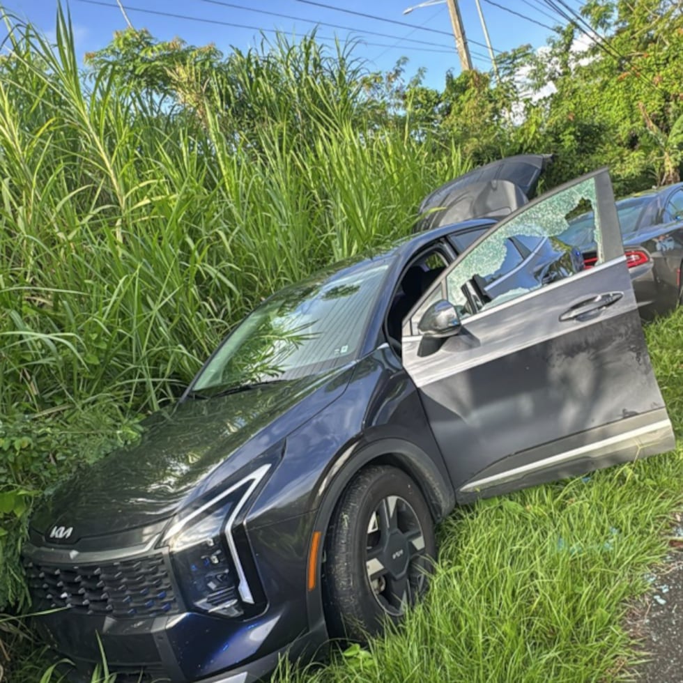 El auto de la marca Kia había sido robado, según la Policía.
