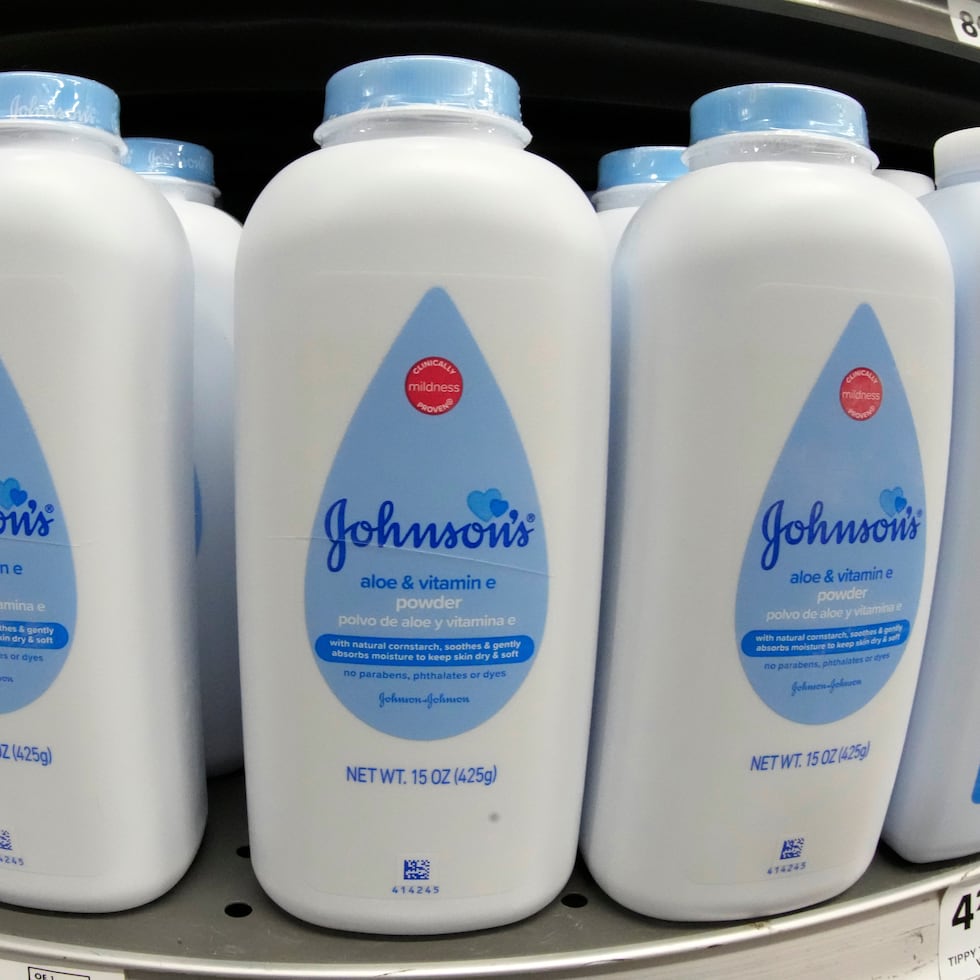 El producto está relacionado con el cáncer de ovario y el mesotelioma, un cáncer que afecta los pulmones y otros órganos