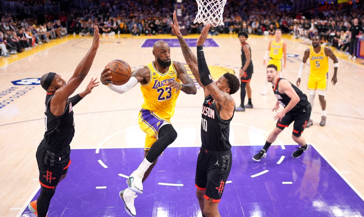 Victoria de carácter: los Lakers se imponen a los Rockets pese a las ausencias