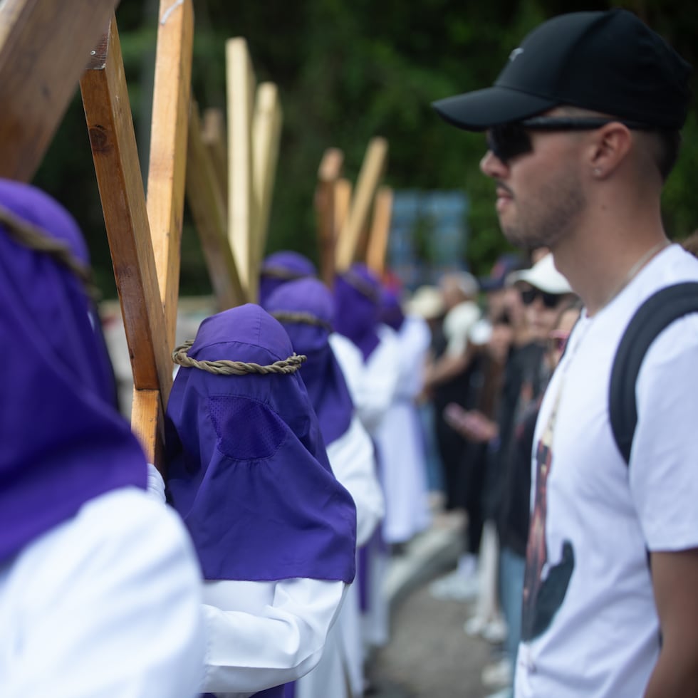 Cada nazareno participa por razones espirituales y personales conocidas solo por sí mismos.