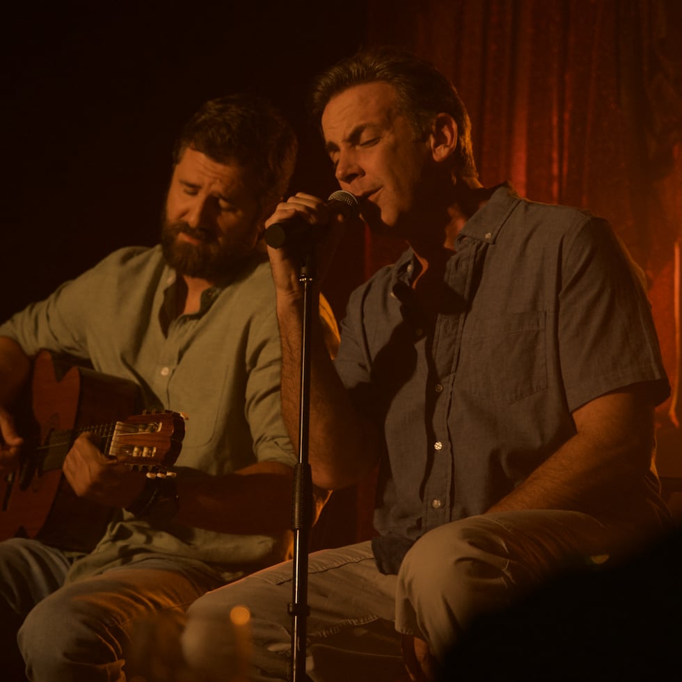 Carlos Ponce y Hermes Croatto grabaron la canción para la banda sonora de la película "Perla" que se estrenó el pasado jueves.