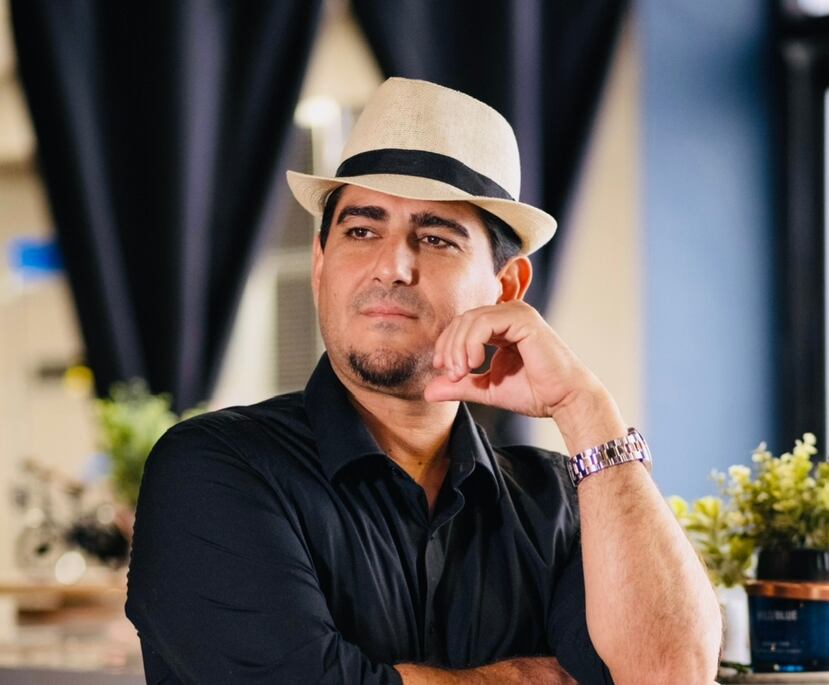 El cantante Freddy Lugo lanzó su primer sencillo, “Plástico”, tema que forma parte de su próxima producción discográfica "From Salsa to Bolero".