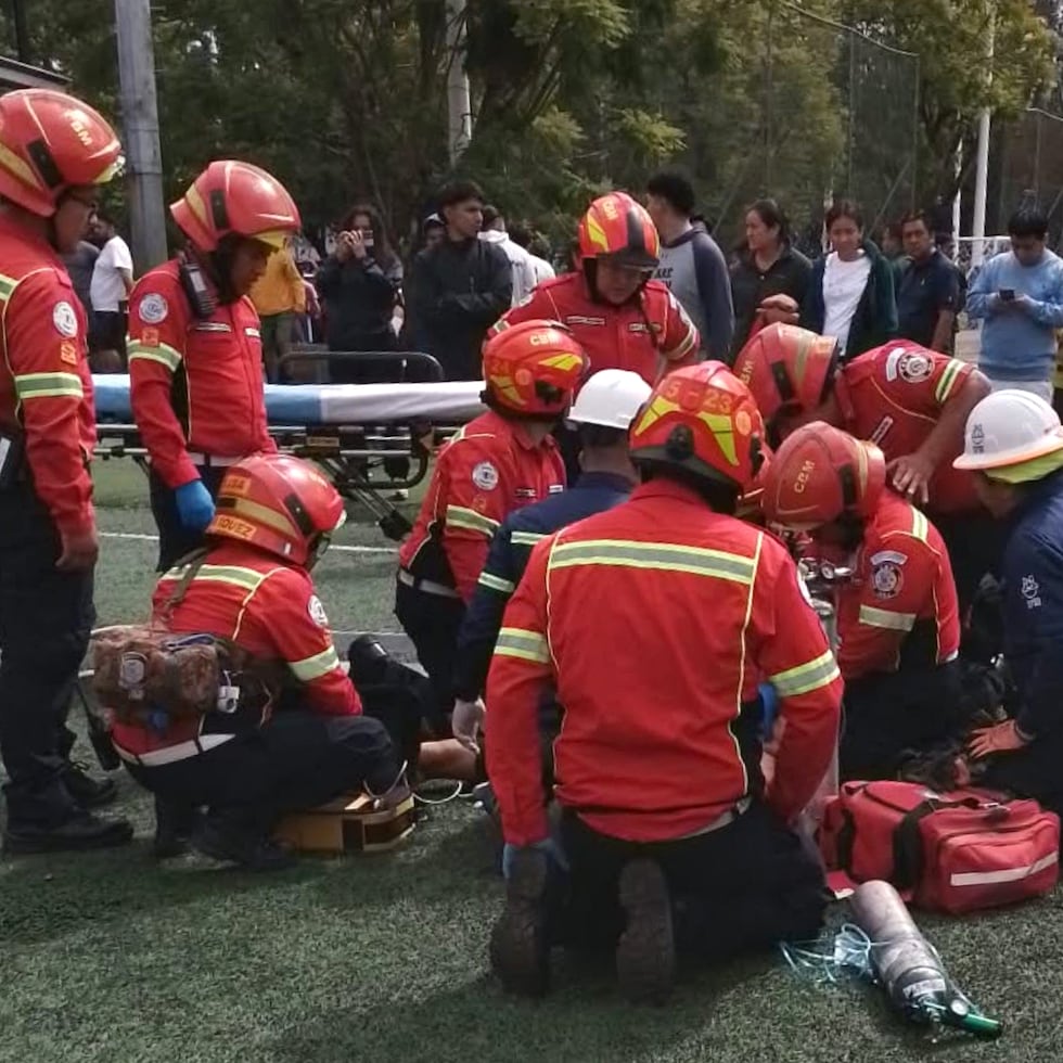 Bomberos Municipales de Guatemala atendieron la emergencia tras el asesinato del abogado y exfiscal anticorrupción Juan Francisco Solórzano Foppa.
