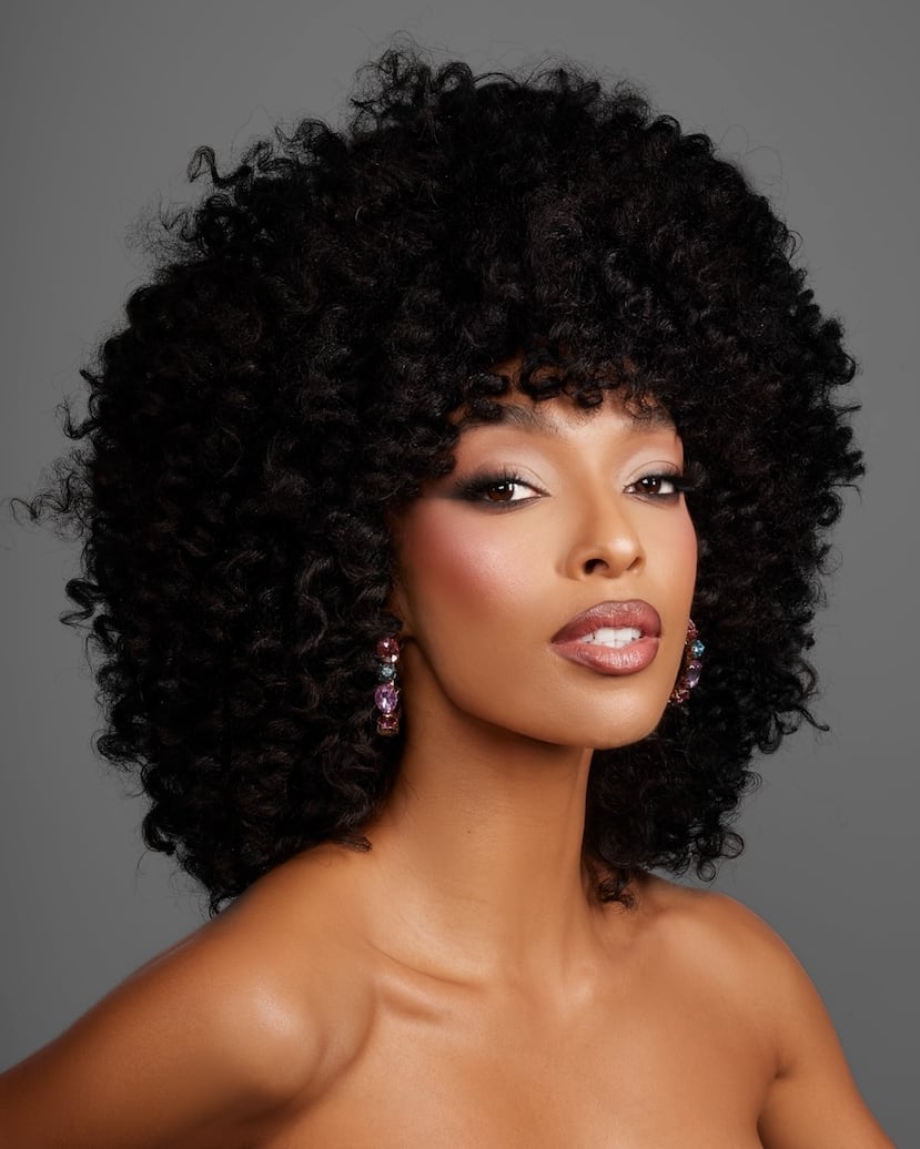 Miss Guadalupe – Ophély Mézino