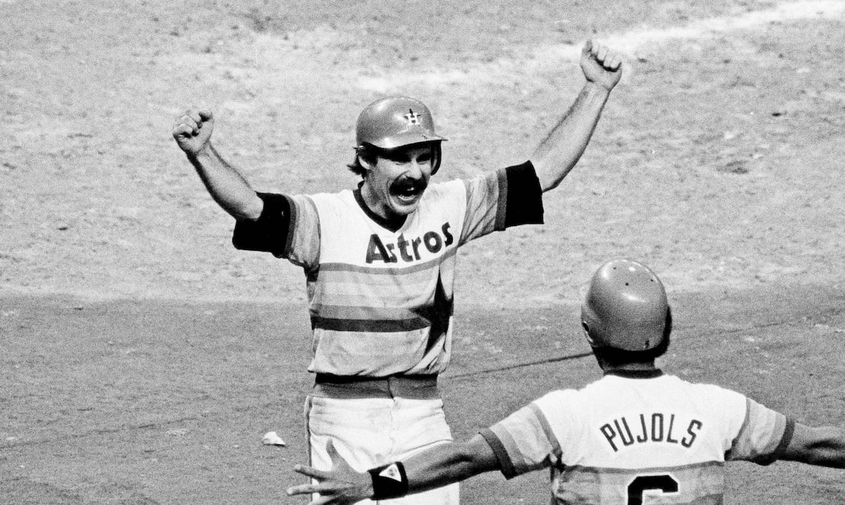 Muere Phil Garner, exjugador estelar y dirigente que llevó a Houston a su primera Serie Mundial