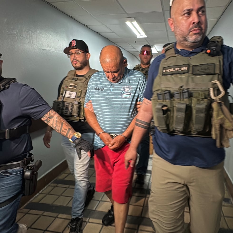 Carlos Estefano Pino, de 67 años, fue detenido, a finales de junio, por oficiales del Departamento de Corrección y Rehabilitación y de la Policía.