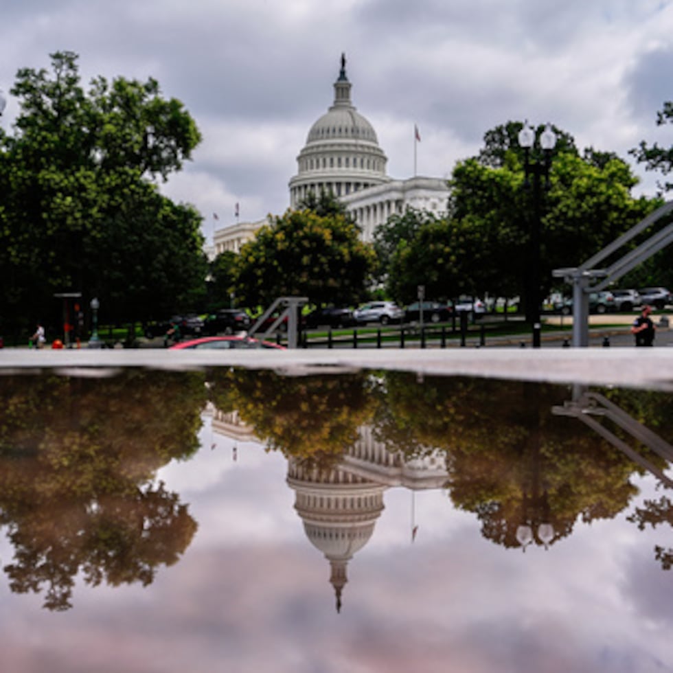 Resident Commissioner Pablo José Hernández's amendment submitted to the Rules Committee is still listed as submitted.