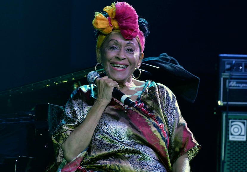 La estrella de la noche fue –sin duda- la cantante Omara Portuondo, quien arrancó los aplausos más estruendosos de la velada.