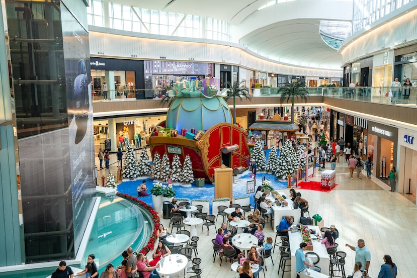 Los clientes de Popular tienen acceso a una plataforma exclusiva de reservaciones, una foto adicional con cada paquete y una fila asignada al llegar a Santa’s Academy.