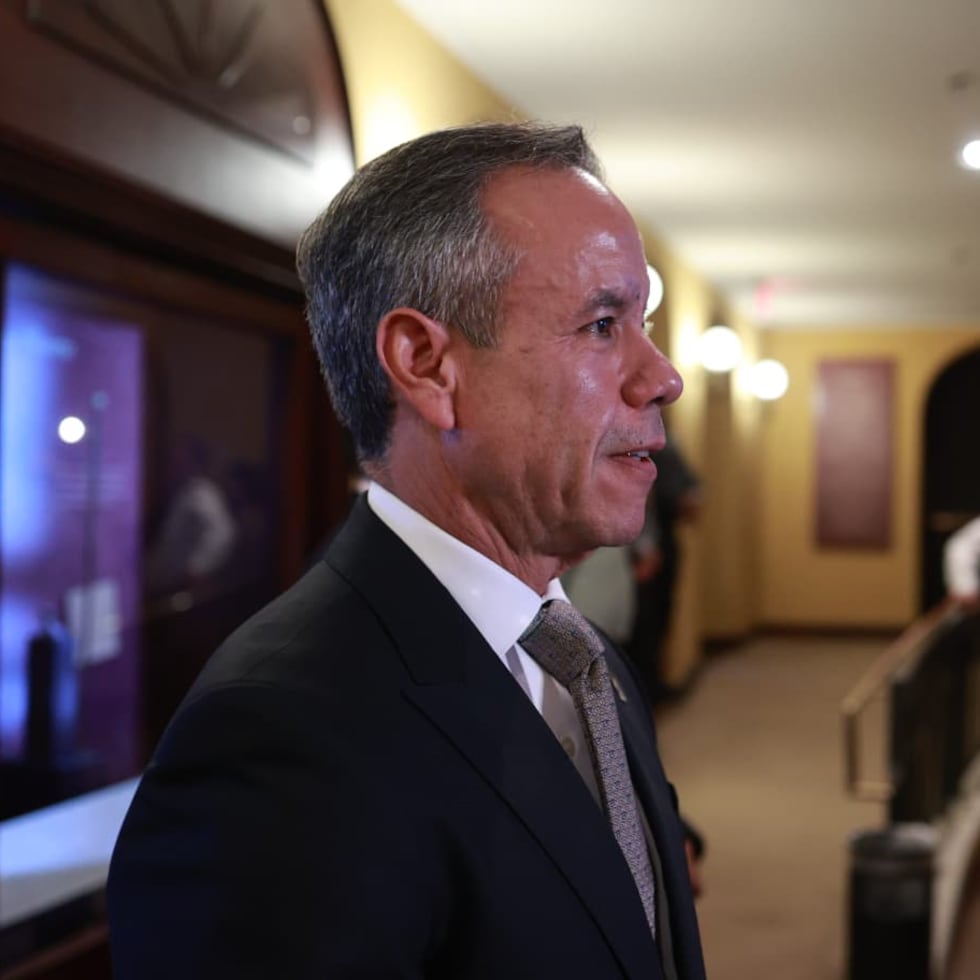 El alcalde de San Juan, Miguel Romero, formó parte de la primera reunión del Comité de Estabilización y Restablecimiento del Servicio de Agua, el martes.
