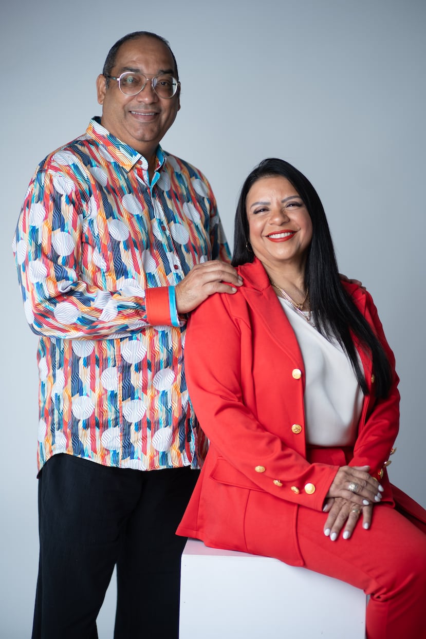 Iván Medina, vicepresidente, y  Lourdes I. Colón, presidenta, de Patient Care Services LLC.