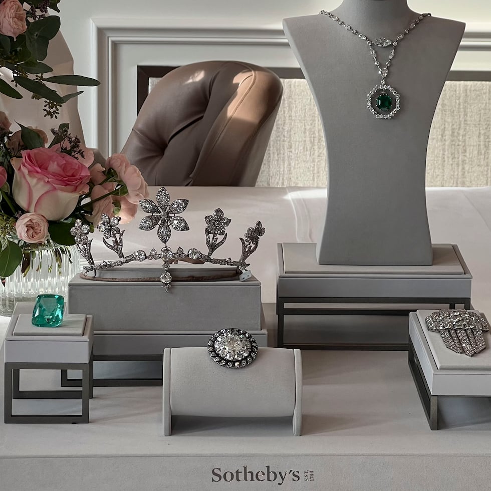 La subasta del broche de diamantes que el emperador Napoleón Bonaparte.