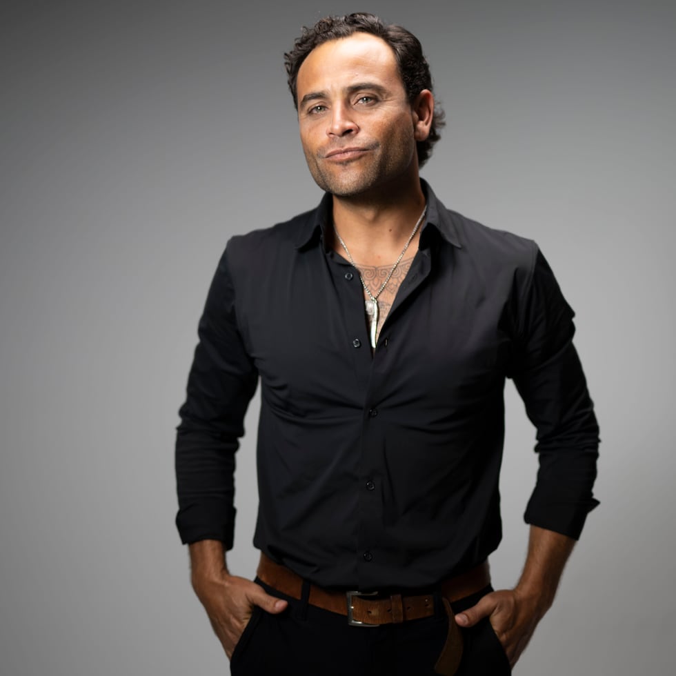 Oscar Guerrero formará del elenco de la obra de teatro “Corruptos”, que estrenará el domingo, 9 de noviembre de 2025.