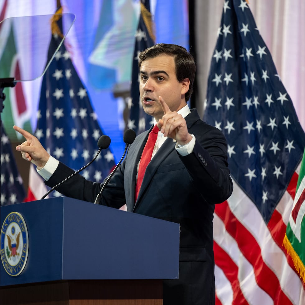 Junto a congresistas demócratas, el comisionado residente en Washington, Pablo José Hernández, ha pedido al Inspector General de Justicia federal si la investigación sobre la compra de votos por drogas recibió presiones políticas.
