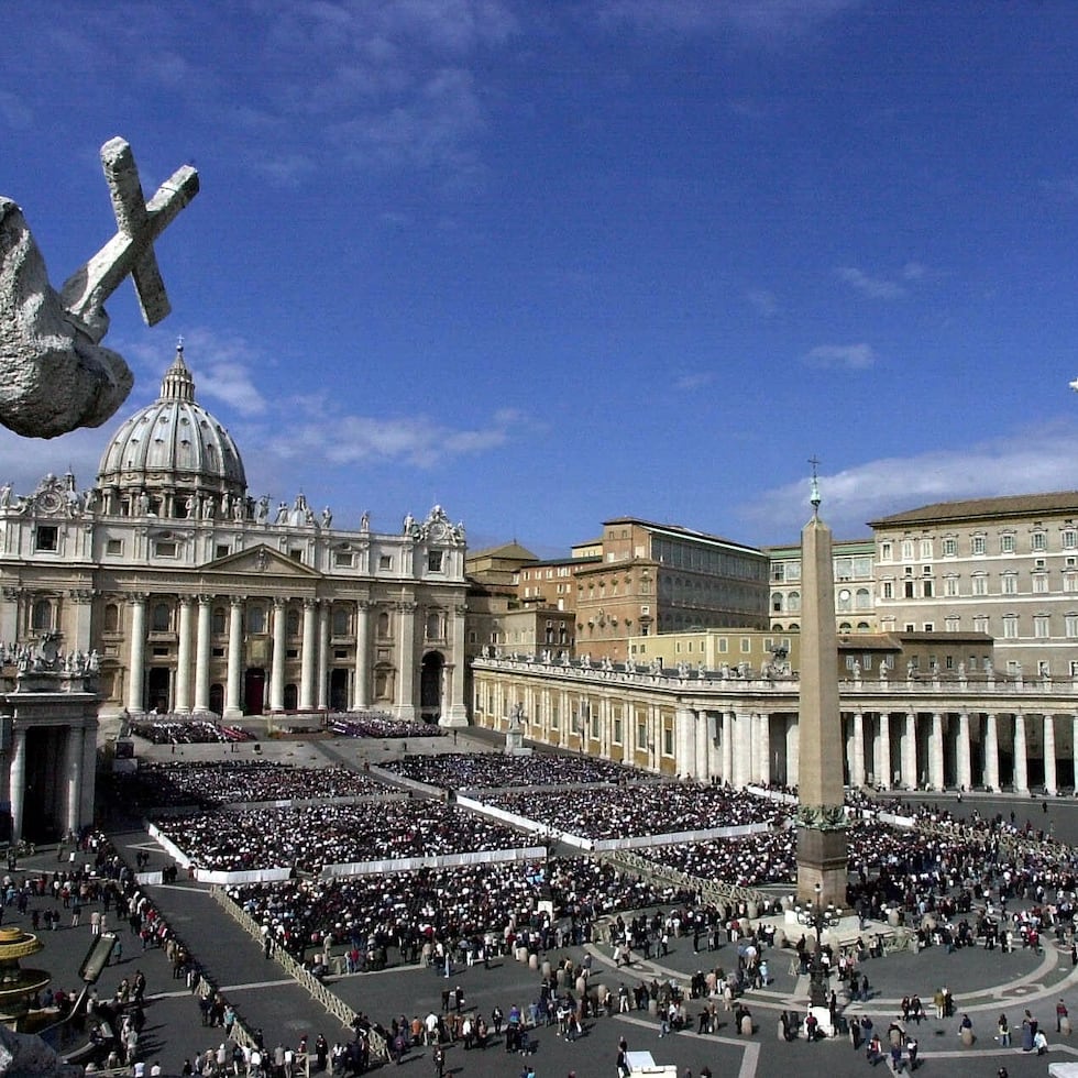 El cardenal argentino Víctor Manuel Fernández, presentó el denso documento, aprobado por León XIV.