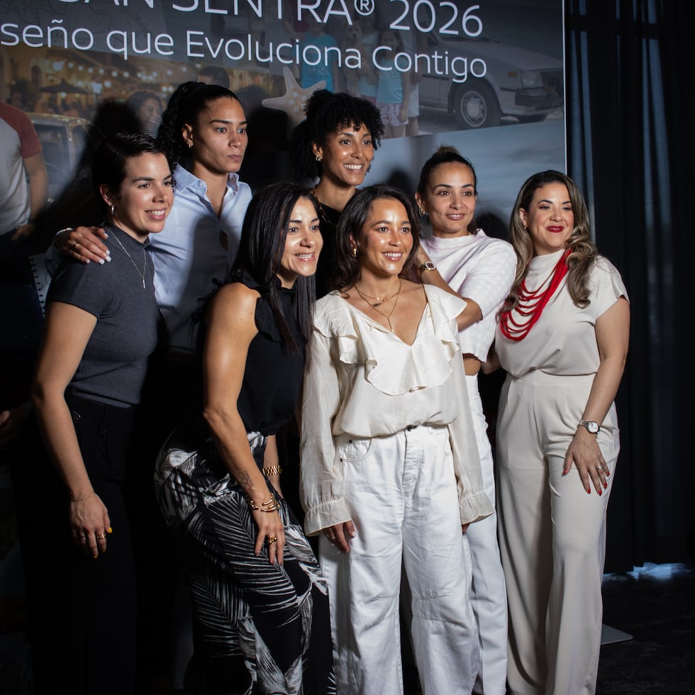 Los invitados festejaron la evolución del nuevo modelo de Nissan Sentra.