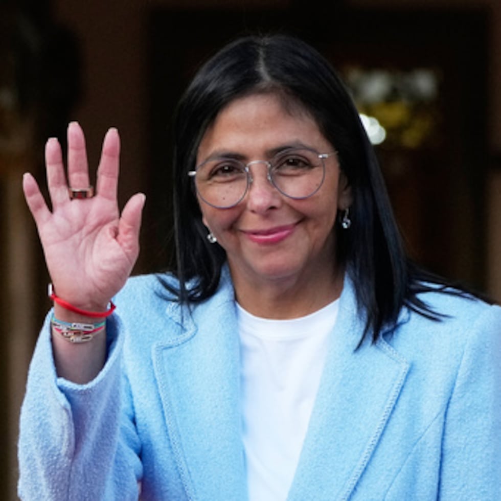 Este sería el primer encuentro entre un presidente estadounidense y una gobernante de Venezuela. En la foto, Delcy Rodríguez, presidenta interina de ese país.