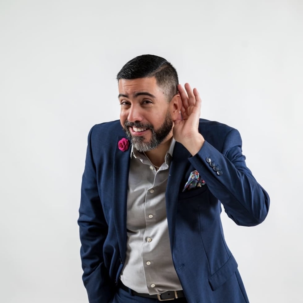 Héctor “De Playmaker” Torres se ha desempeñado como comentarista y comunicador deportivo, pero sus primeros pasos fueron sobre un escenario, dentro de la música tropical.