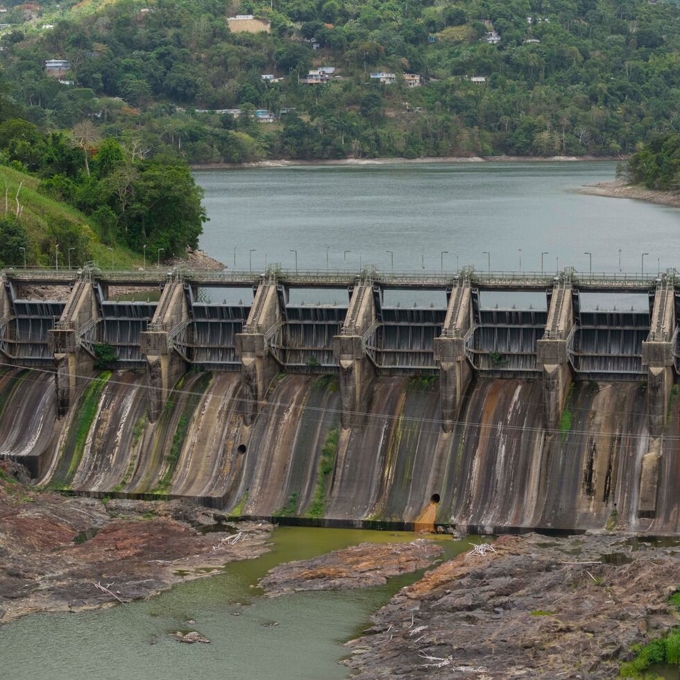 Las cantidades más significativas se observaron en sectores del este y sureste, así como cerca de la Sierra de Luquillo, donde los estimados fluctuaron entre tres y seis pulgadas.