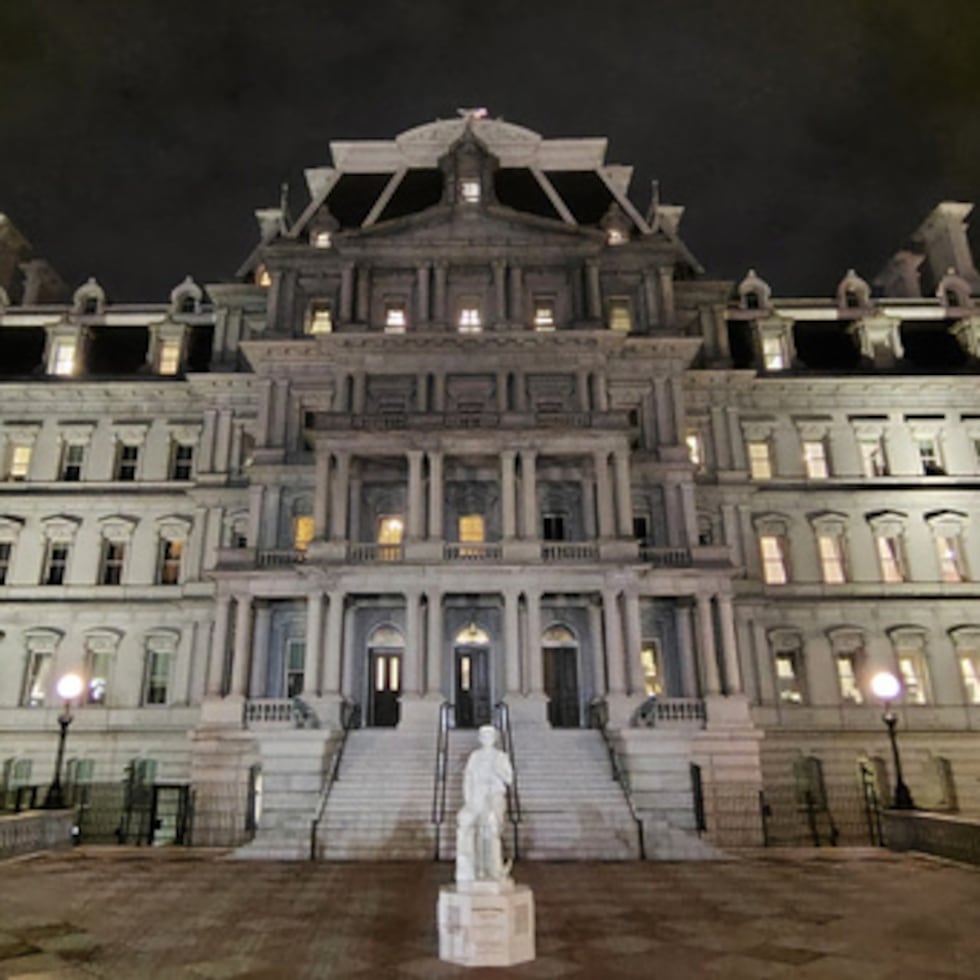 La estatua, hecha principalmente de mármol, fue creada por Will Hemsley, un escultor afincado en Centreville, en la costa este de Maryland.