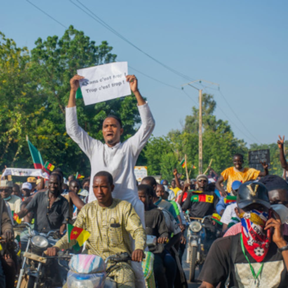 Protestas en Camerún contra el gobierno actual.