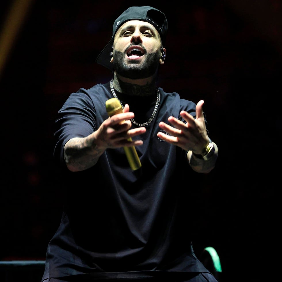 El cantante reguetonero Nicky Jam presentó anoche su primera función del concierto "El regreso a casa" en el Coliseo de Puerto Rico.