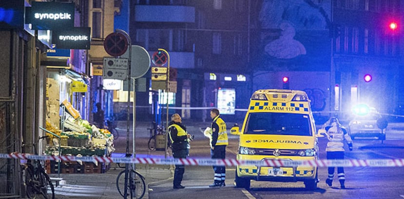 Funcionarios no identificaron al autor de las balaceras pero dijeron que es posible que estuviese imitando los sucesos terroristas del semanario Charlie Hebdo. (EFE/EPA/Martin Sylvest Denmark Out)