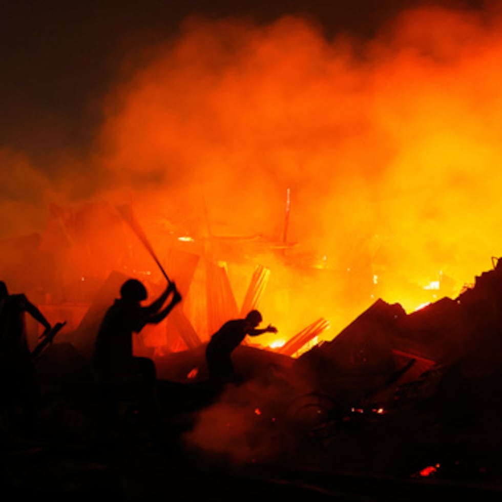 Según datos oficiales, alrededor de 60,000 familias, muchas de ellas refugiados climáticos, viven en la barriada Korail.
