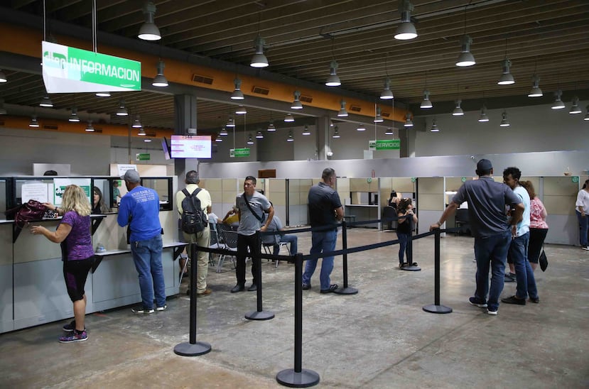 Sobre 800,000 personas aún permanecen sin sus licencias de conducir debido a los altos costos de sus deudas por multas de tránsito. (GFR Media)